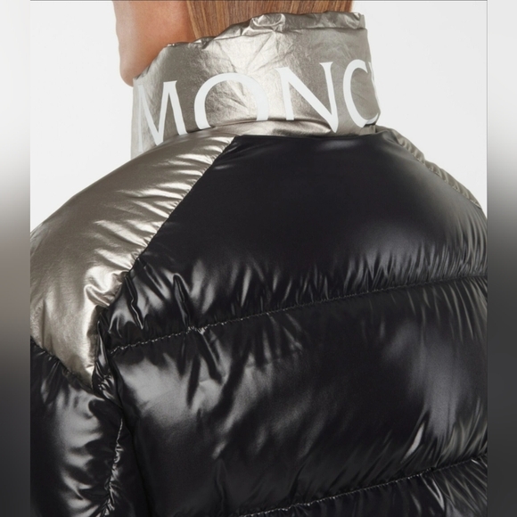 Moncler - Cuscute high-neck down jacket Excellent Conditions - Picture 2 of 16